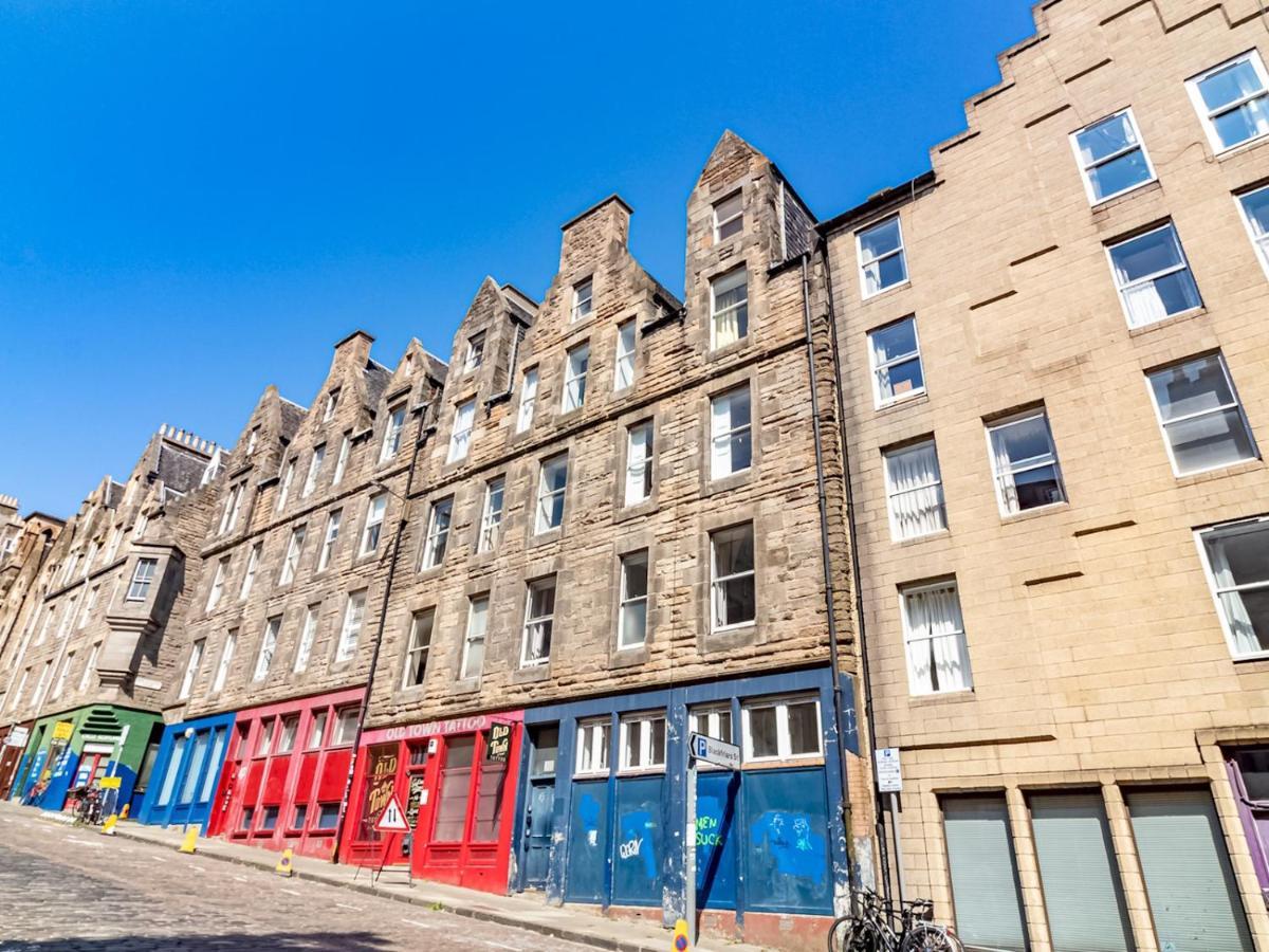 Pass The Keys Spacious And Homely Flat On The Royal Mile 爱丁堡 外观 照片