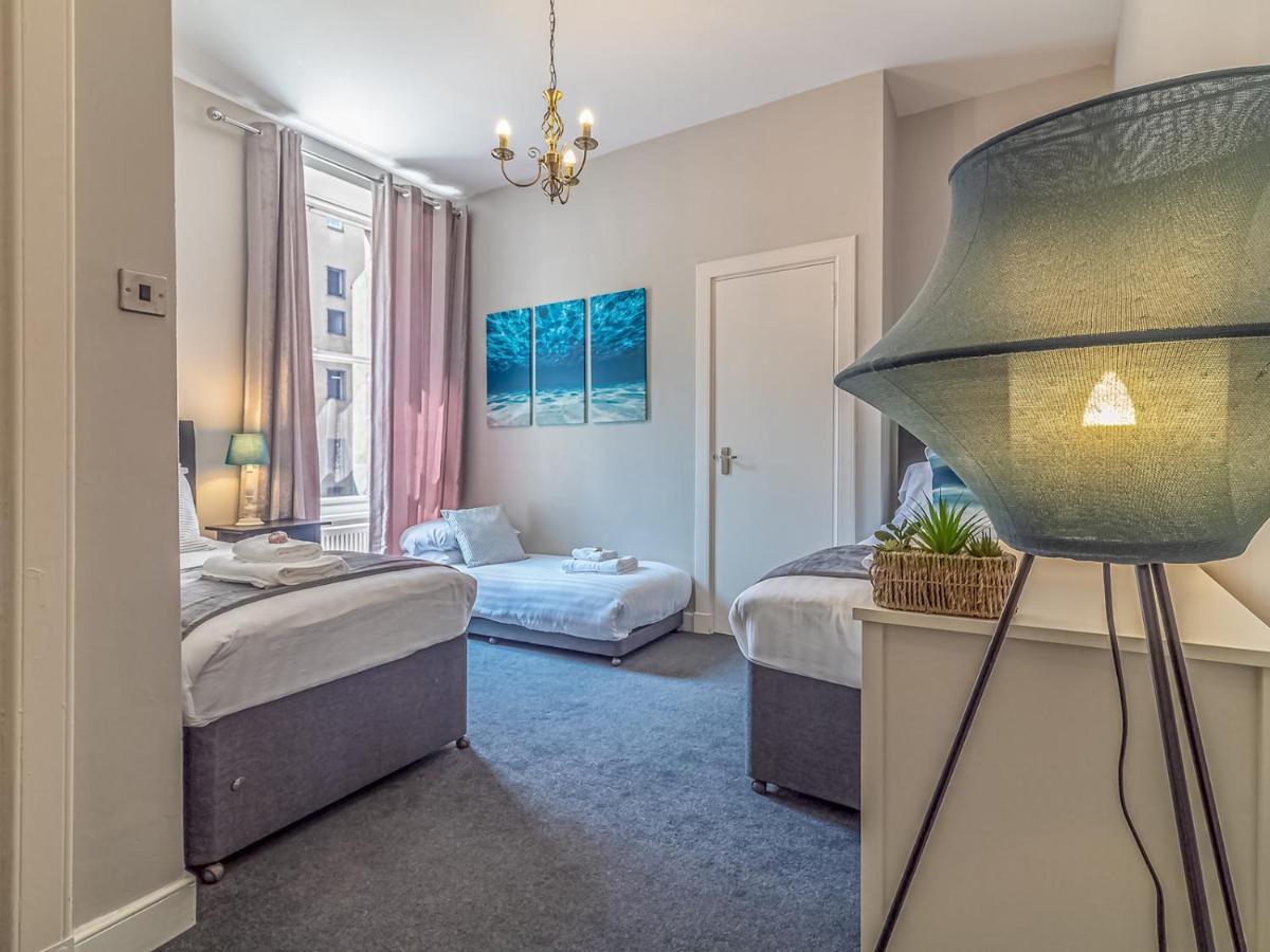 Pass The Keys Spacious And Homely Flat On The Royal Mile 爱丁堡 外观 照片
