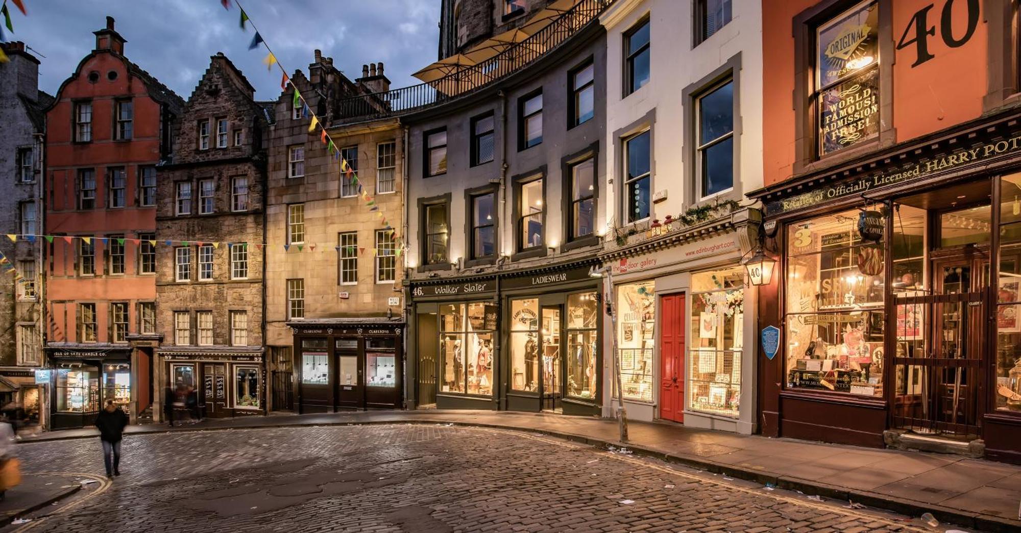 Pass The Keys Spacious And Homely Flat On The Royal Mile 爱丁堡 外观 照片
